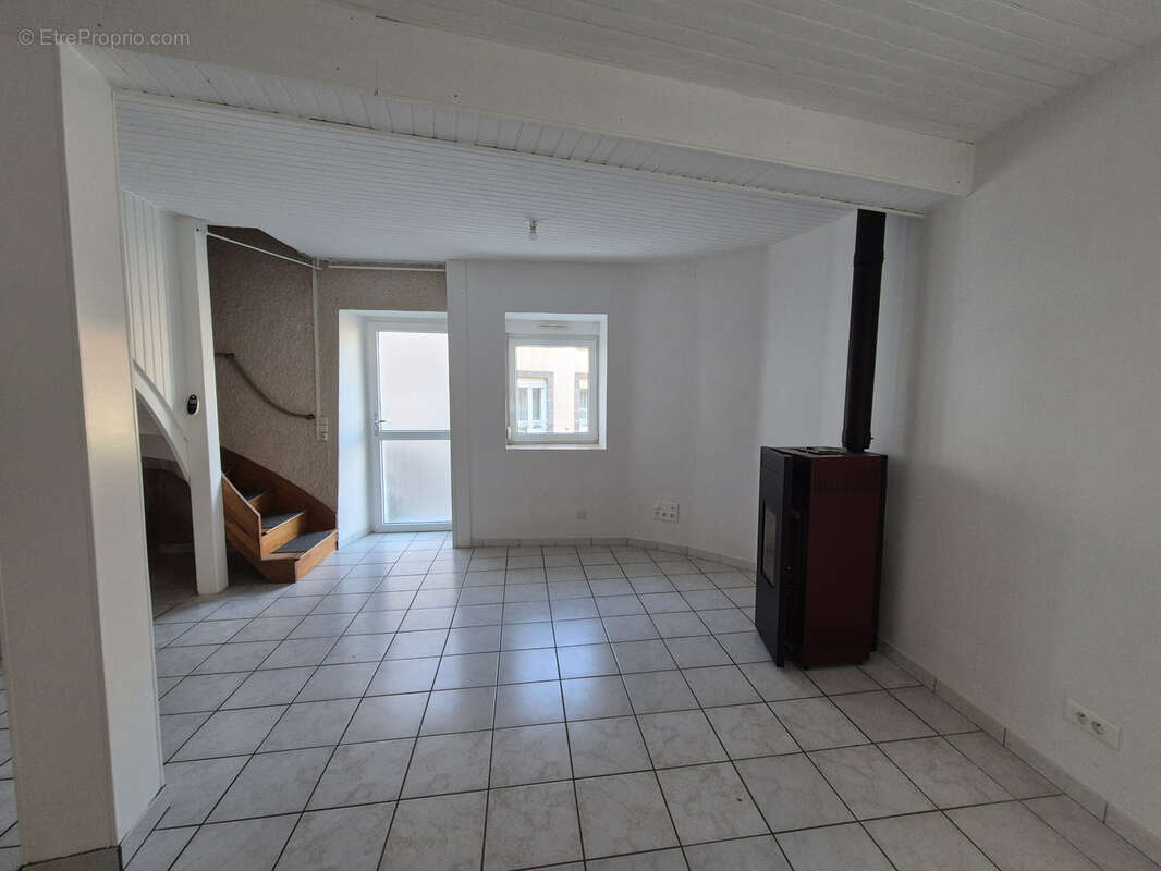 Maison à VEYRE-MONTON