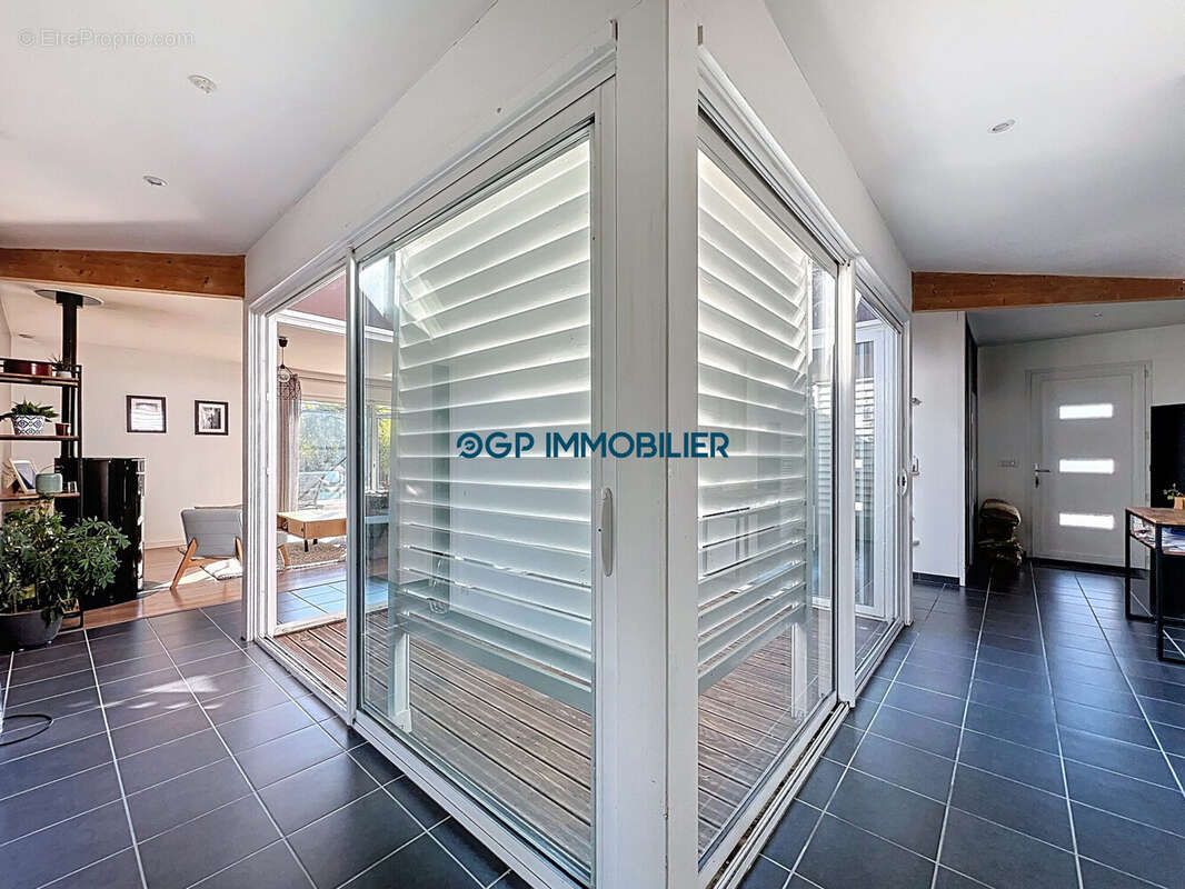 Maison à SAINT-SULPICE