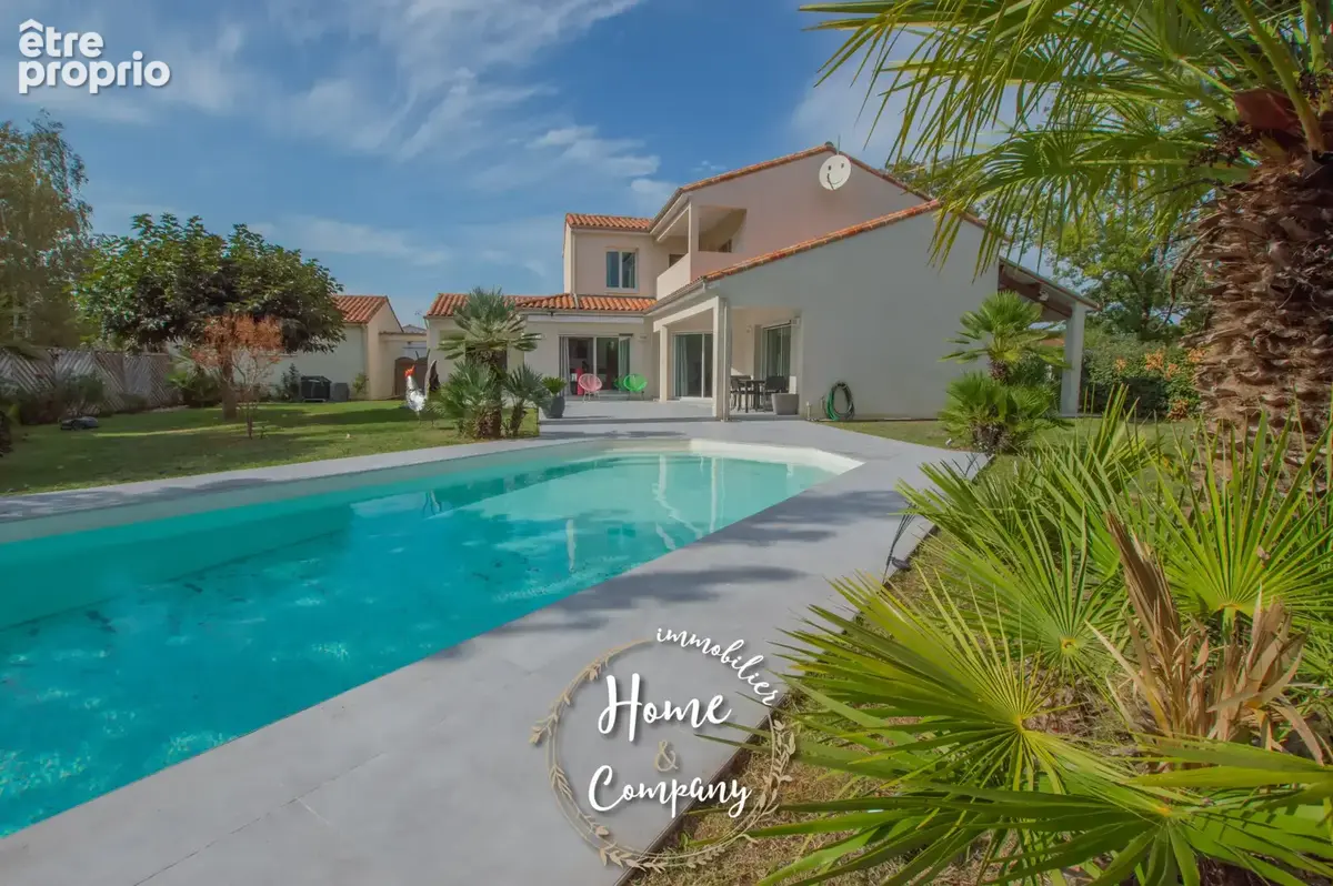 Saujon centre- maison familiale rénovée avec piscine - photo 11