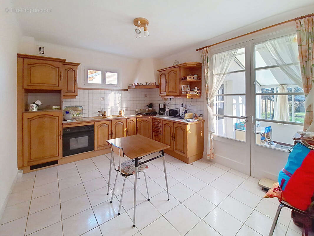 Maison à SAINTE-LUCE-SUR-LOIRE