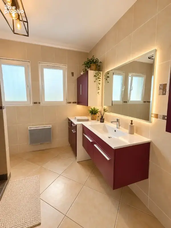 Villa mitoyenne T4/5 ? Beaux volumes, charpente apparente et jardin - photo 8