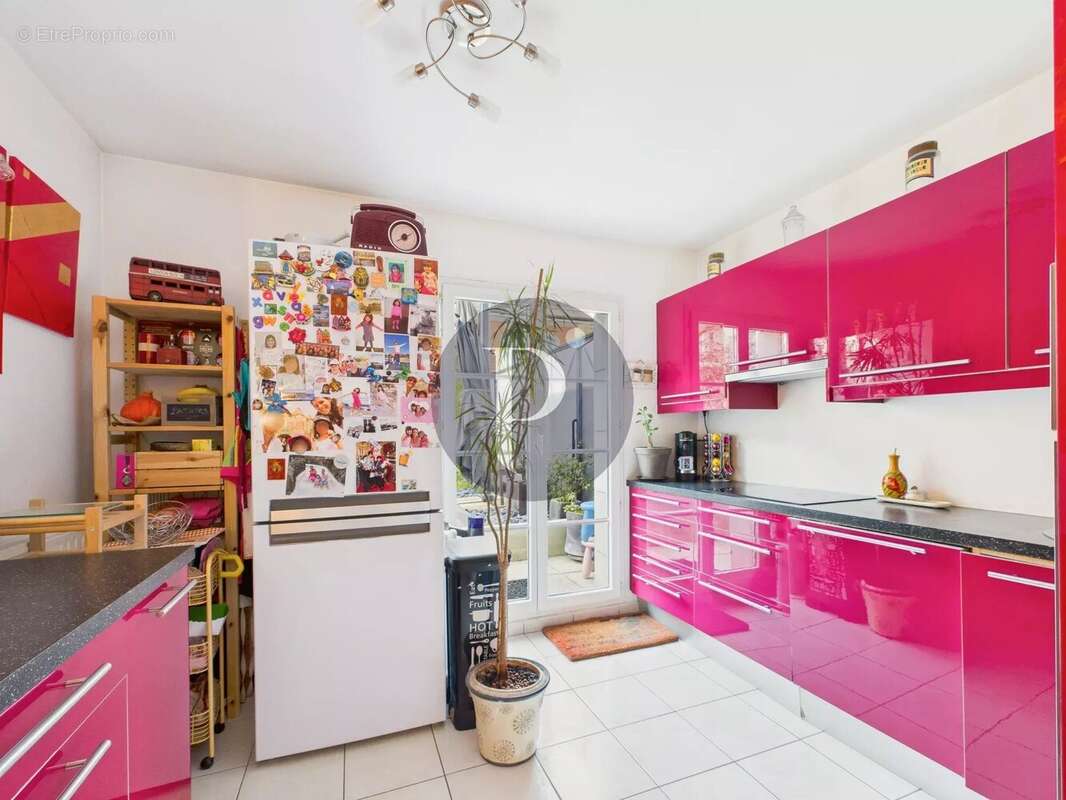 Appartement à LE PLESSIS-ROBINSON