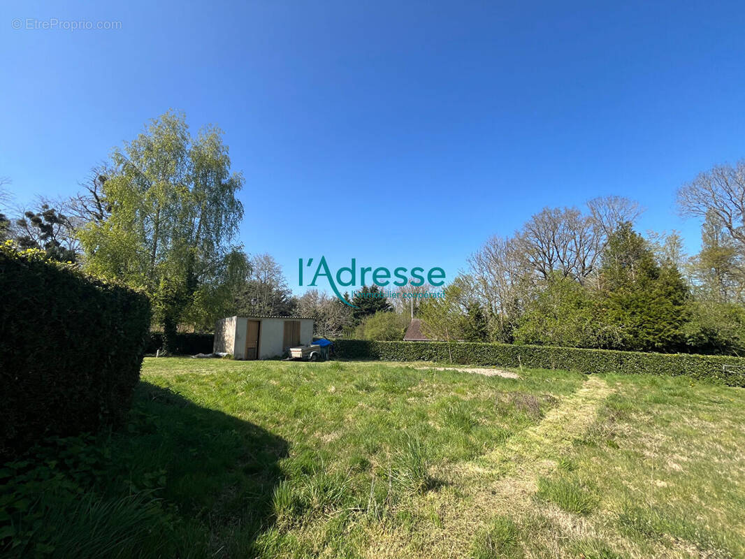 Terrain à BRUEIL-EN-VEXIN