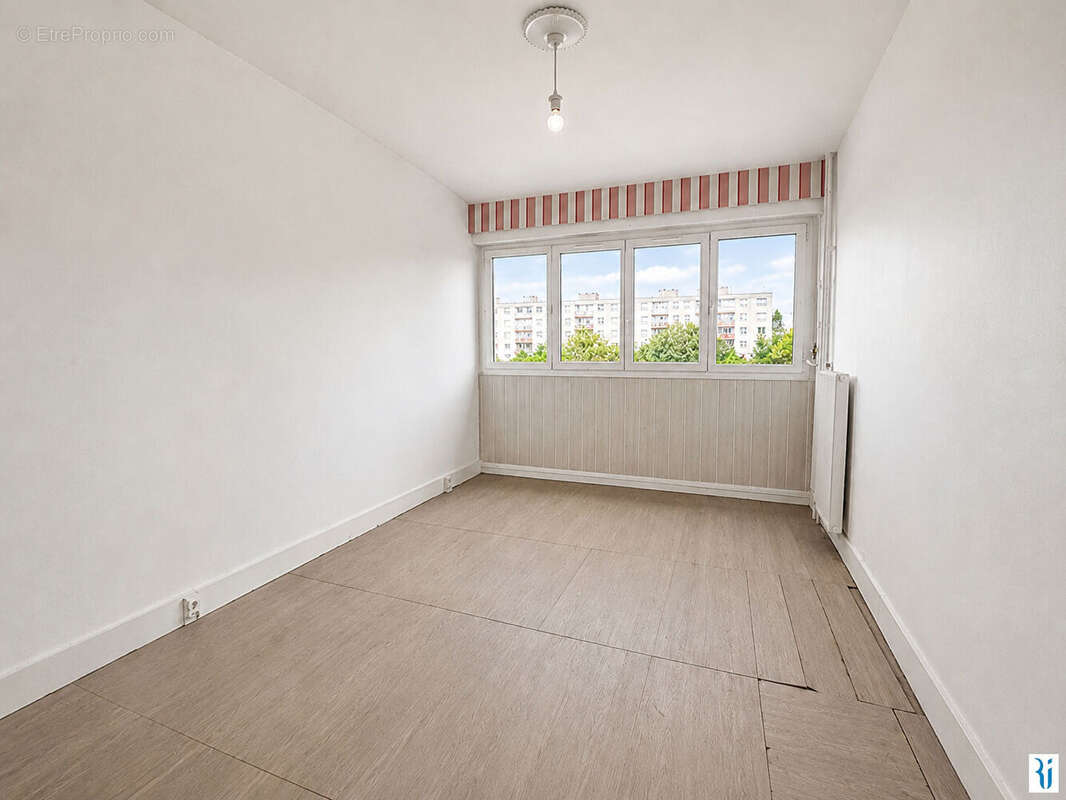 A vendre appartement T5 à Bihorel avec balcon - photo 4