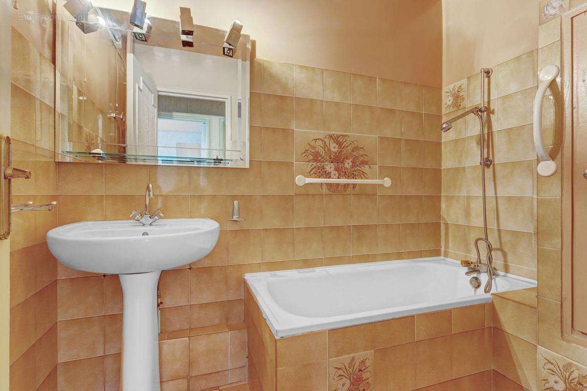 Appartement À Vendre - photo 6