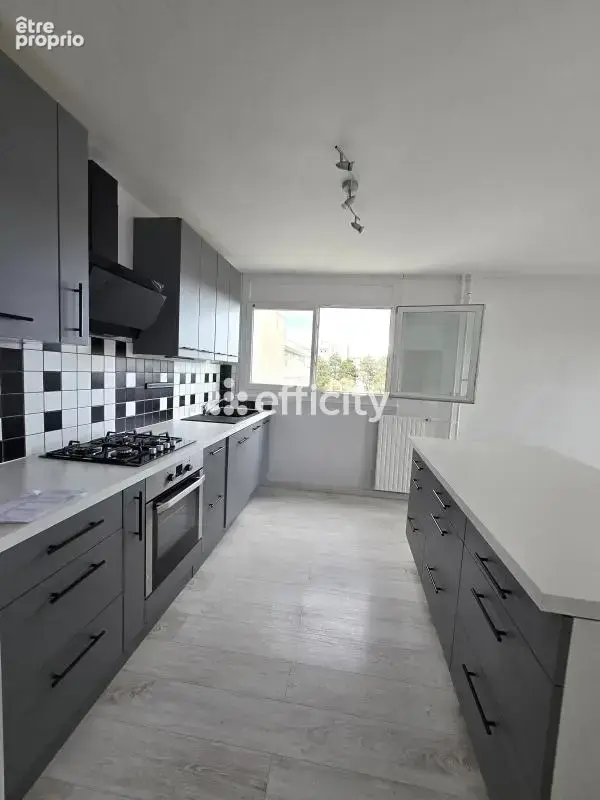 Appartement à MAUREPAS