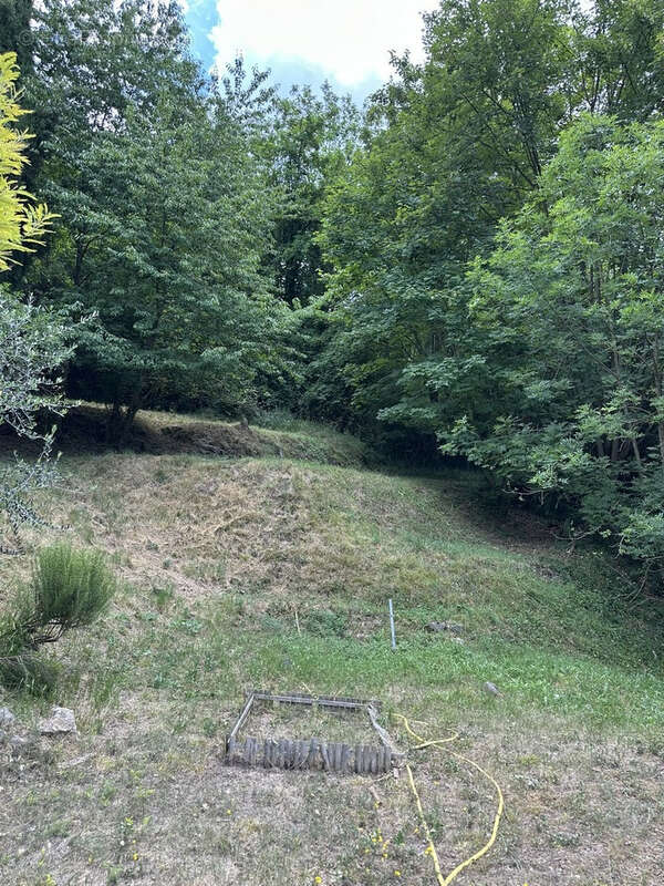 À vendre, moitié droite d’une magnifique maison de maître avec garage et jardin - photo 36