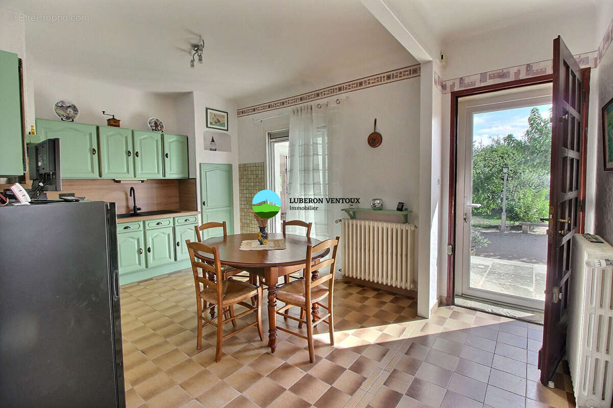 Charmante villa provençale avec grand terrain et piscine à Modène - photo 14