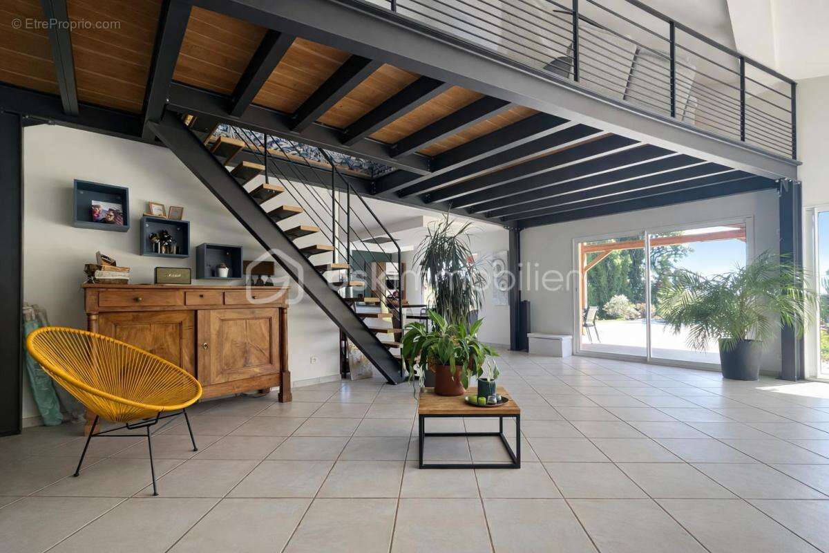 Maison à SAINT-JULIEN-SUR-VEYLE