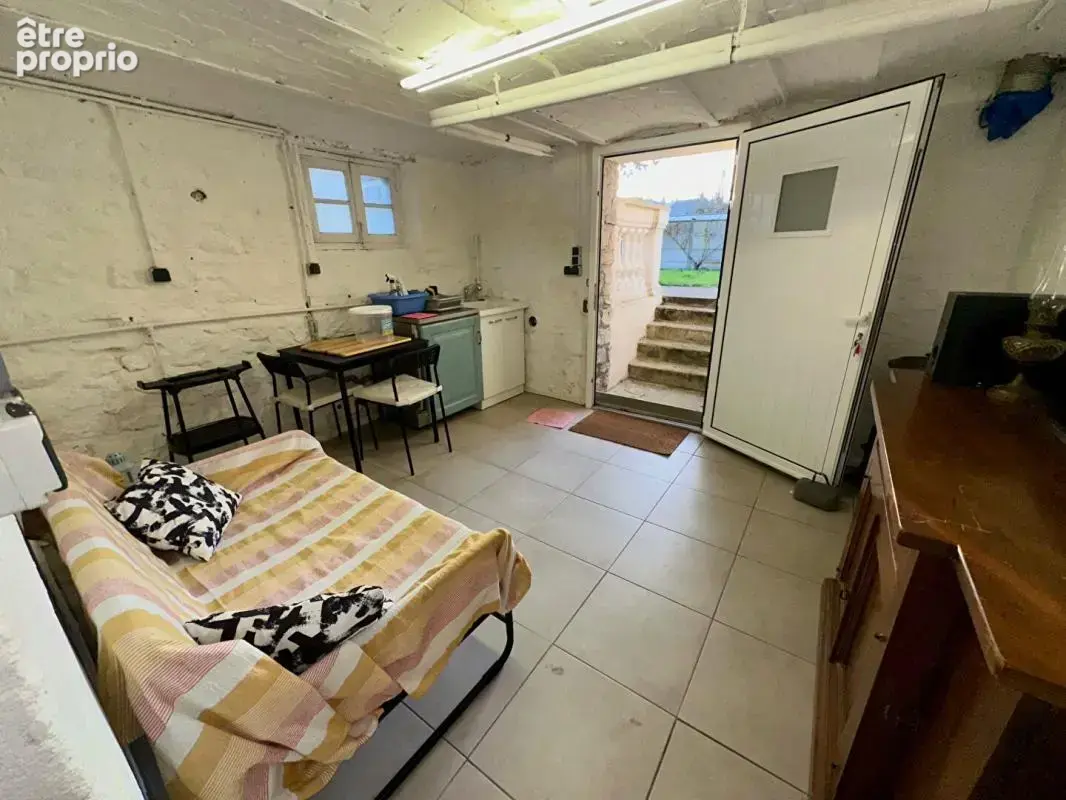 Belle maison de ville en meuliere de 91 m2- 2 chambres, sous-sol, jardin et terrasse, spa - photo 11