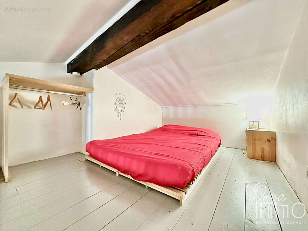 Hôtel de Ville - Rue de l'Arbre Sec - T1/T2 en duplex de 28m² - photo 5