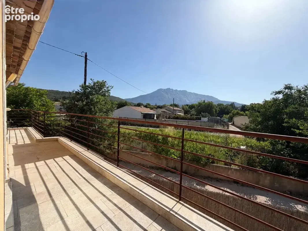 Appartement à MEYREUIL