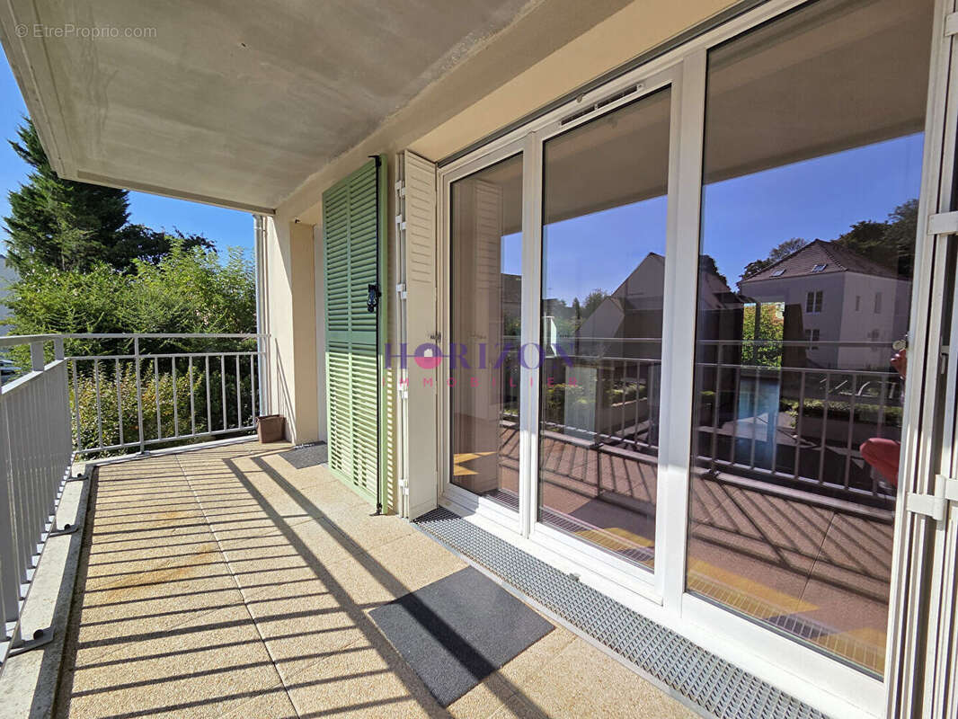 Appartement à LA CHAPELLE-EN-SERVAL