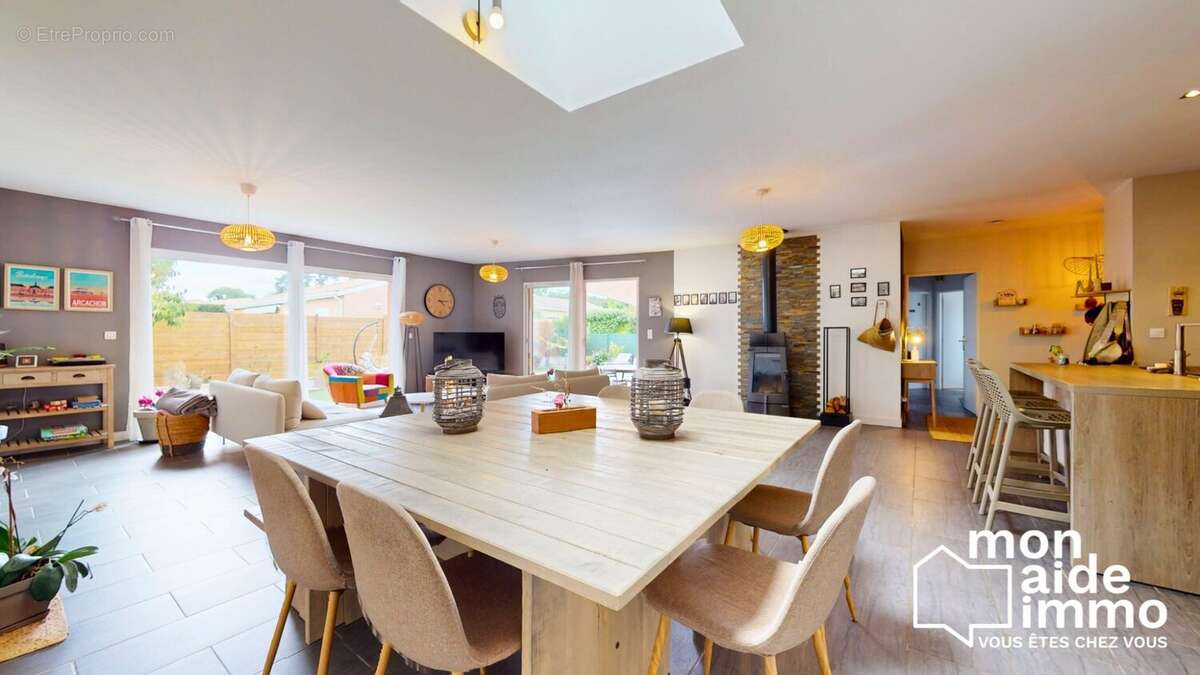 Maison à SAINT-QUENTIN-DE-BARON