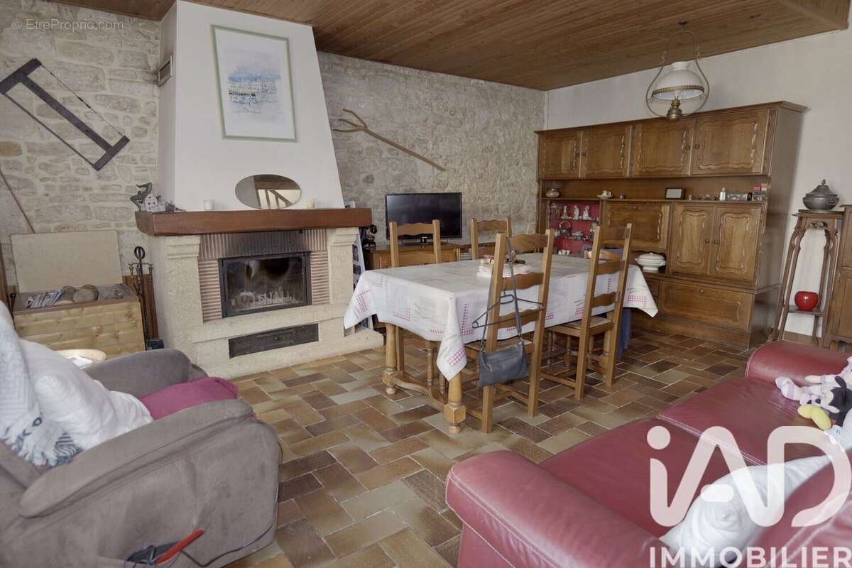 Photo 2 - Maison à BURY