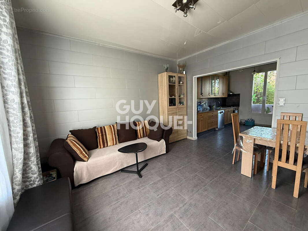 Maison à GRETZ-ARMAINVILLIERS