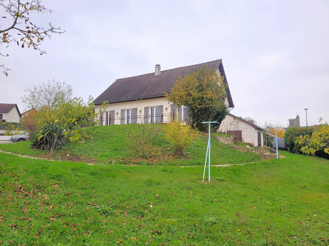 Maison à DIGES