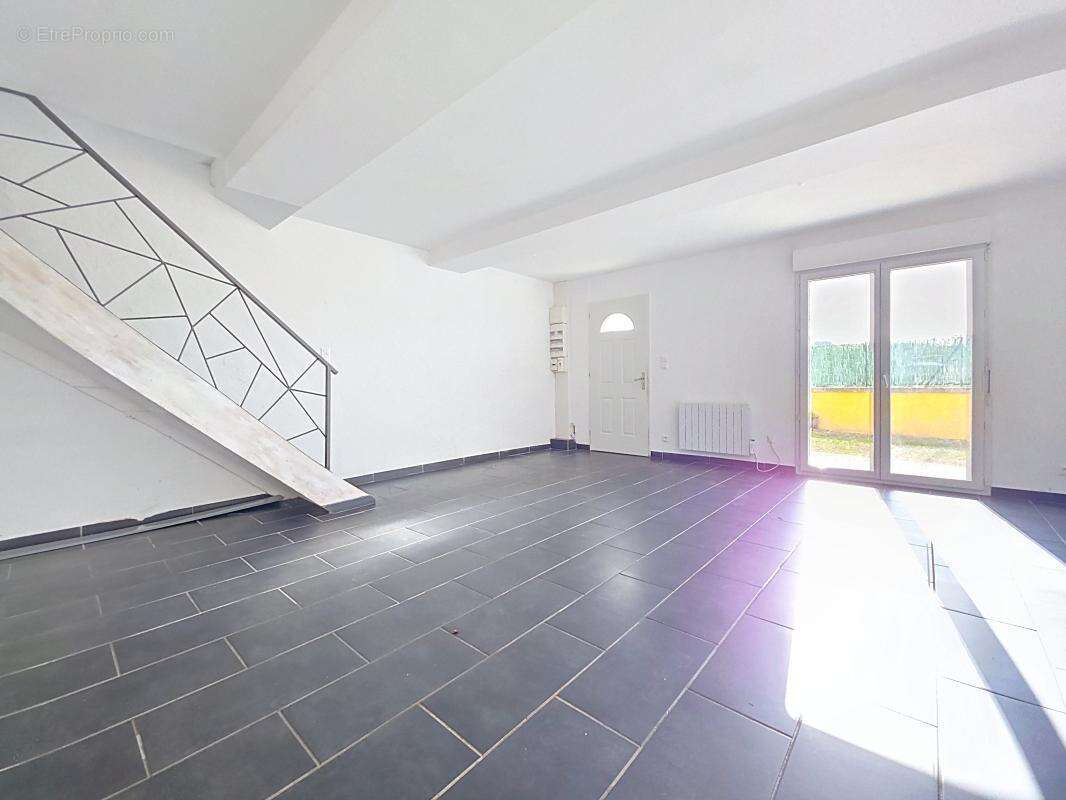 Appartement à ROYAS