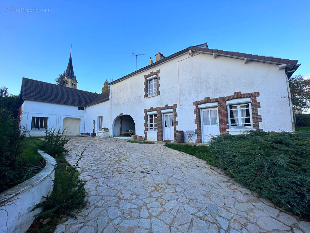 Maison à LA BOISSIERE-ECOLE