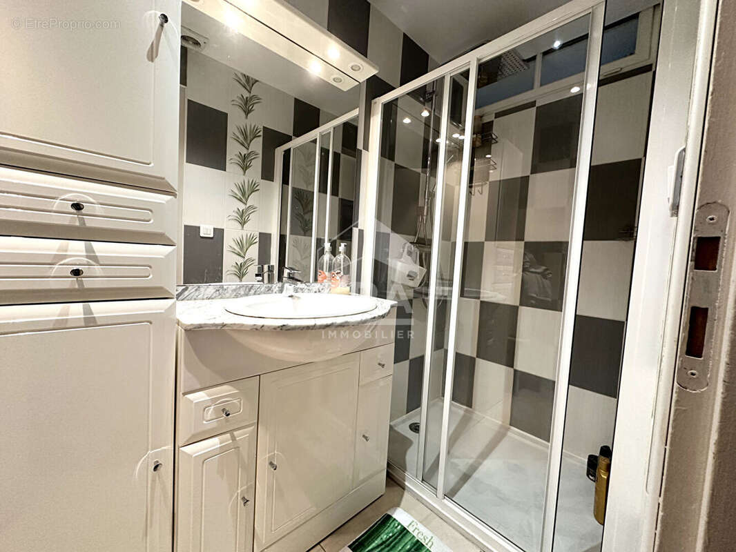 Maison à VARENNES-SUR-SEINE