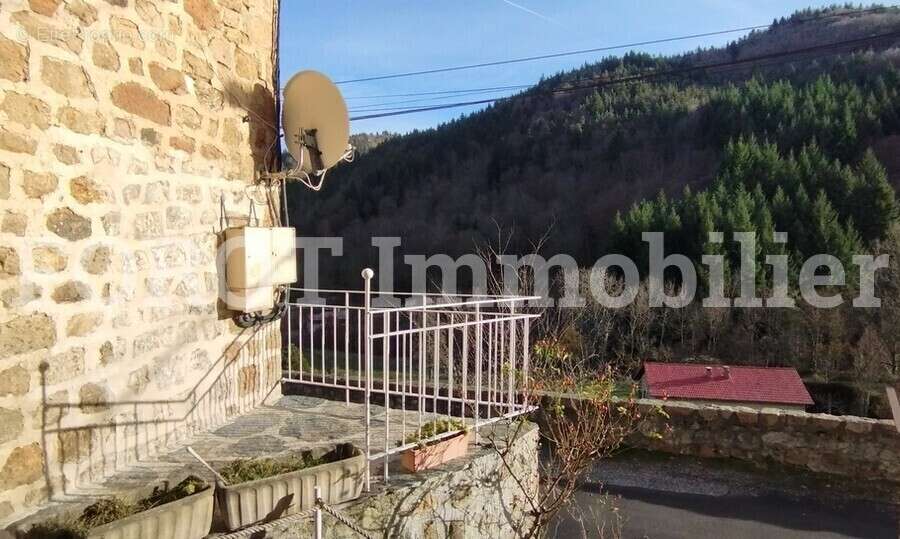 Maison à LE CHAMBON