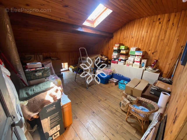 Maison familiale avec sous-sol complet et jardin - photo 23