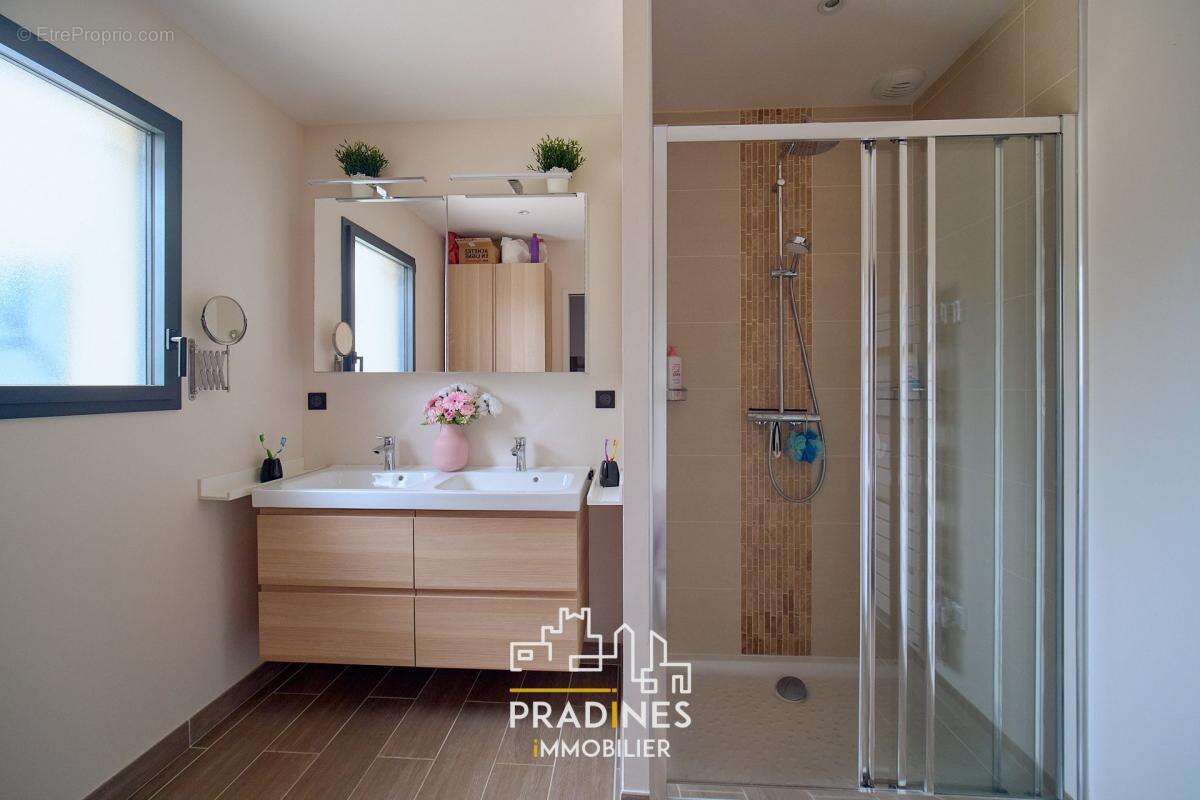 Maison à SAINT-LAURENT-D&#039;AGNY