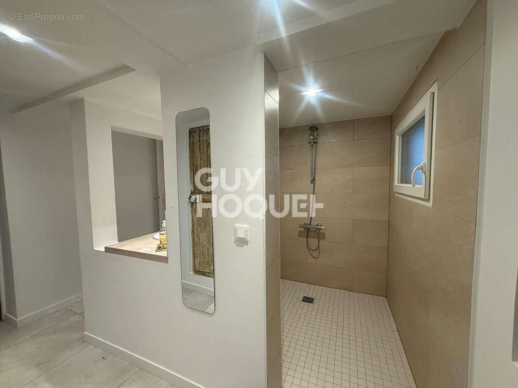 Maison à L'HAY-LES-ROSES