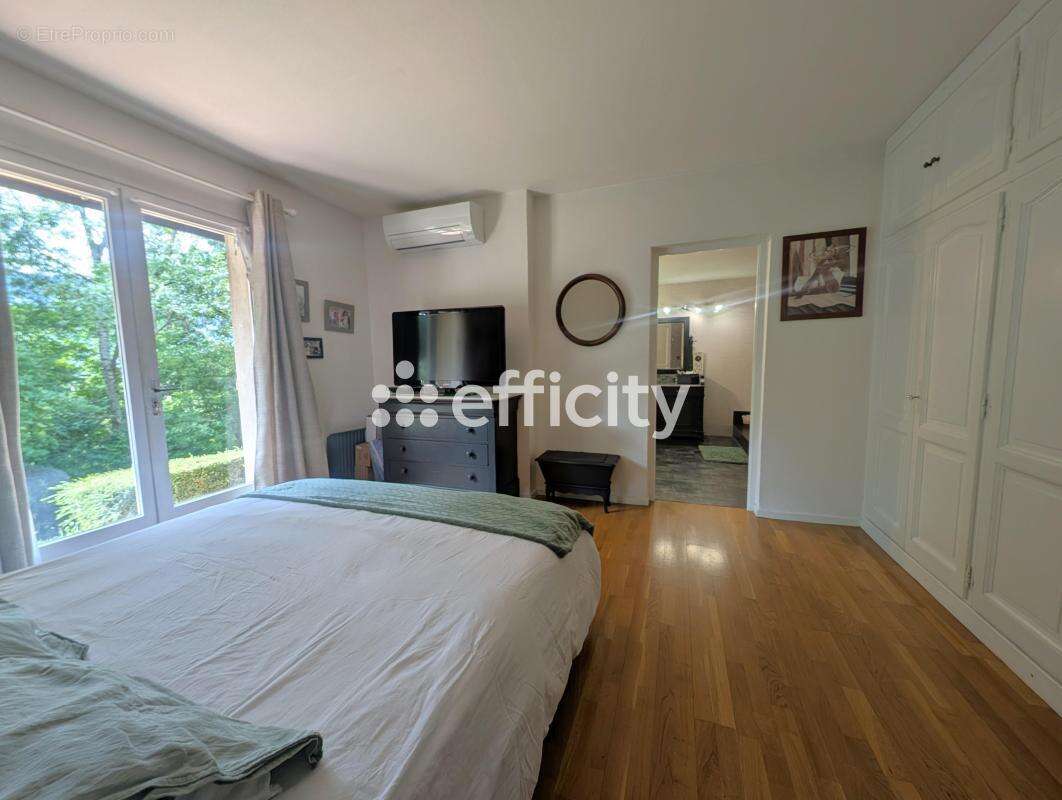 Maison à FONTANIL-CORNILLON