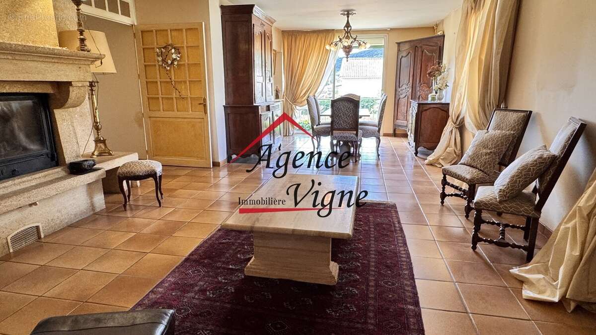 Maison à SAINT-AMBROIX