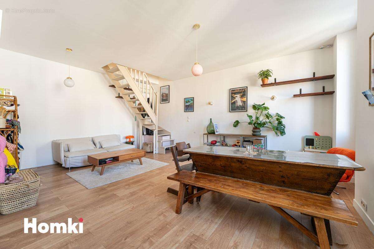 Appartement à MARSEILLE-6E
