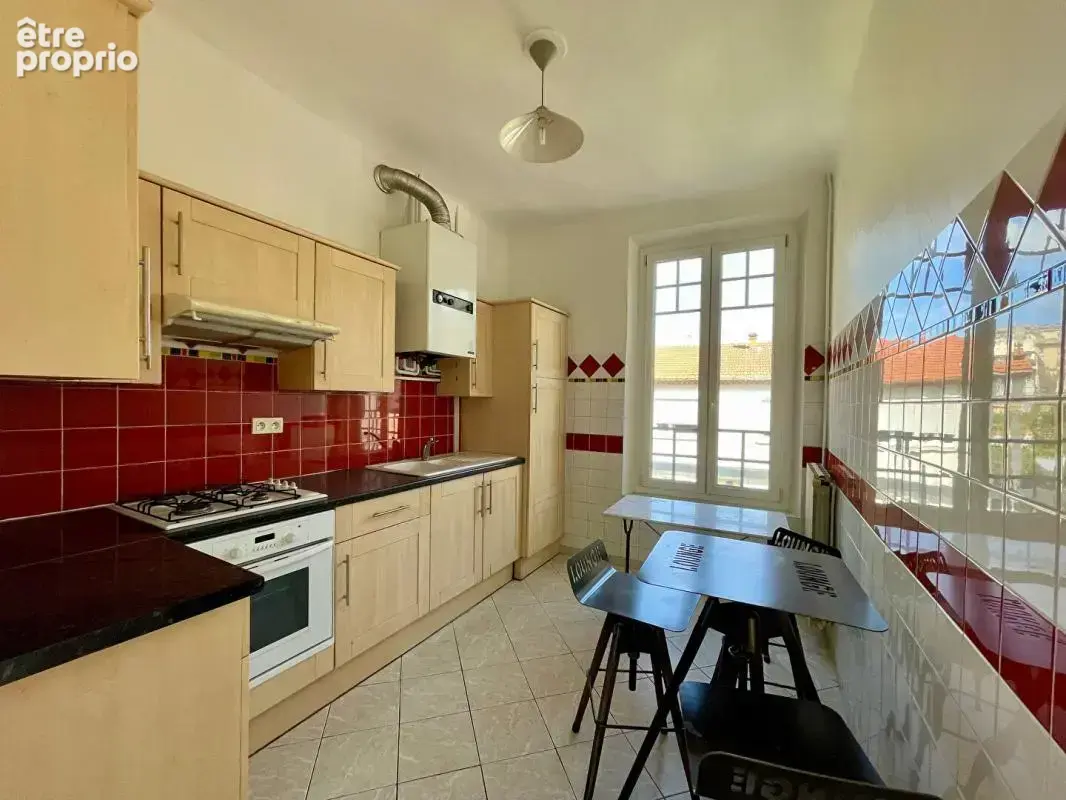 Maison de Charme Art-Déco et ses dépendances avec jardin et terrasse - Toulon (83200) - photo 11