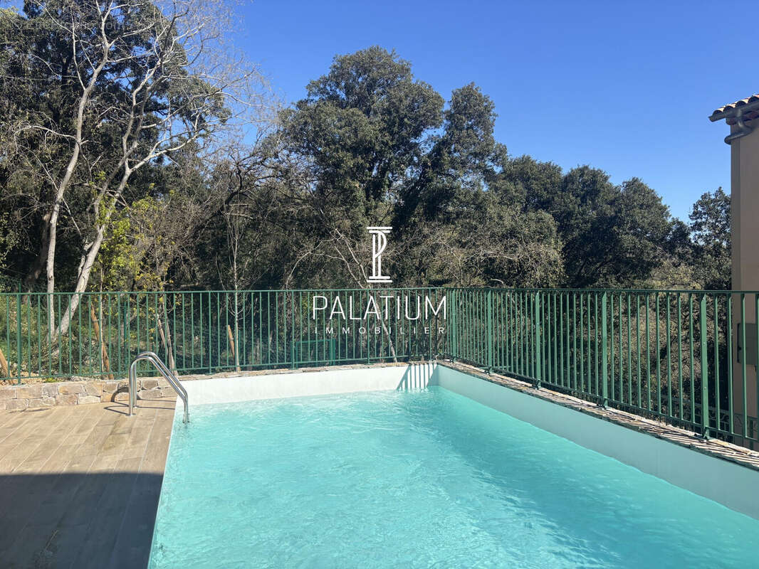 Appartement à GRIMAUD