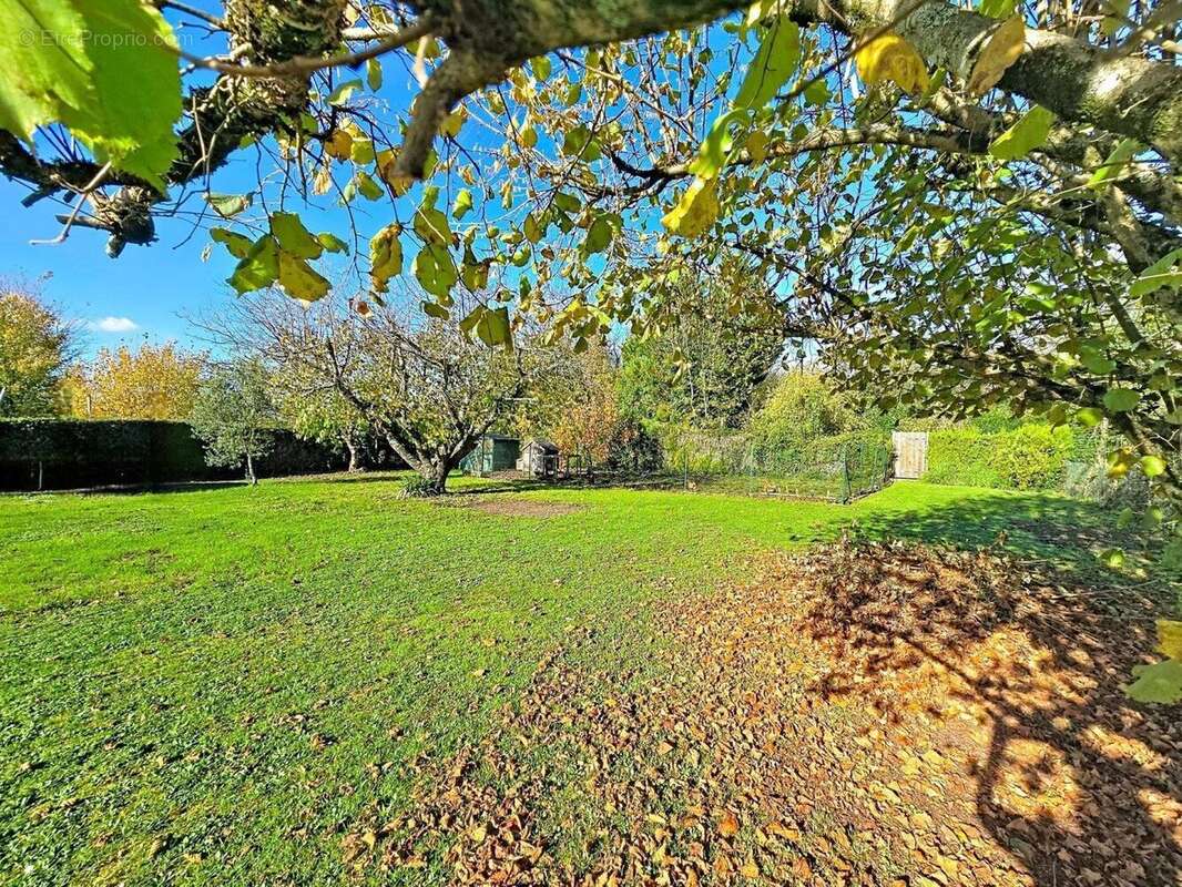 Photo 2 - Terrain à SAINTES