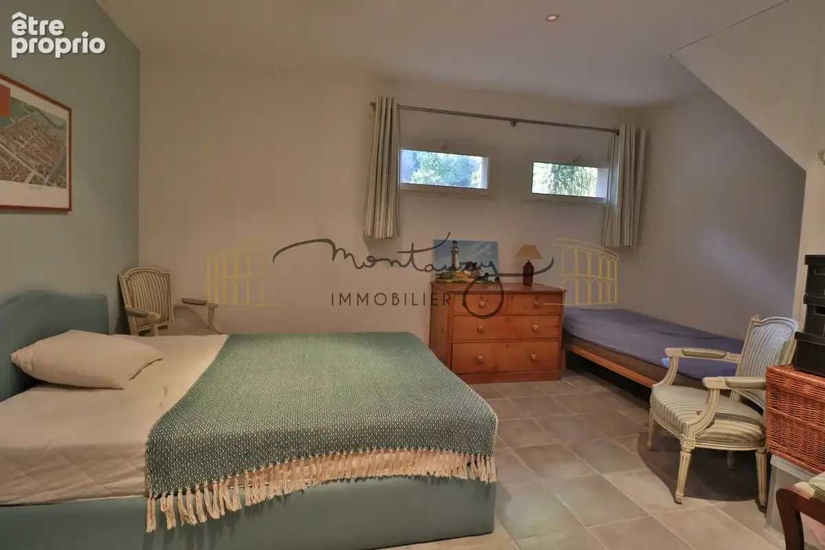 EXCLUSIVITÉ  NÎMES   Maison de caractère, piscine et jardin arboré de 1 536 m2 à proximité de la Tour Magne - photo 13
