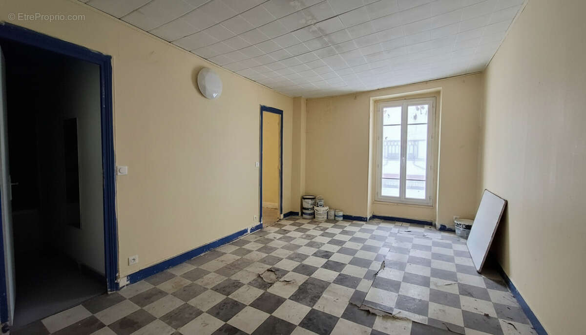 Appartement à PARIS-19E