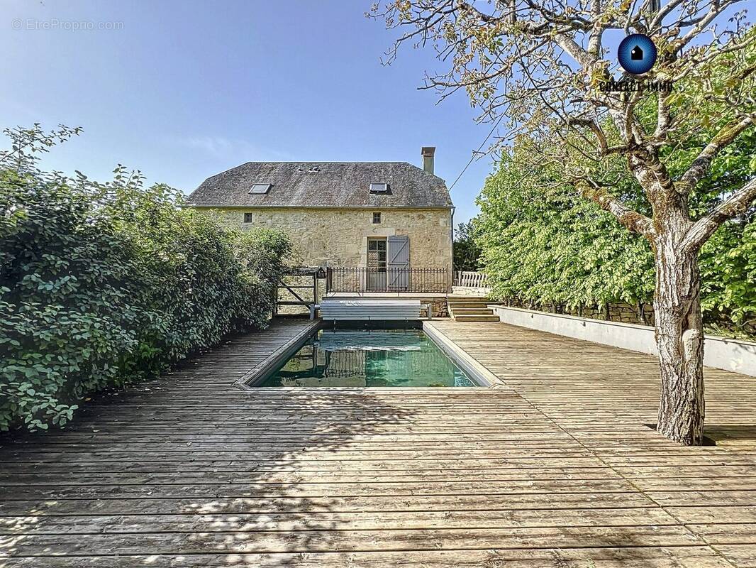 Maison à BORREZE