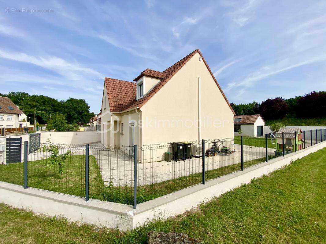 Maison à GRETZ-ARMAINVILLIERS
