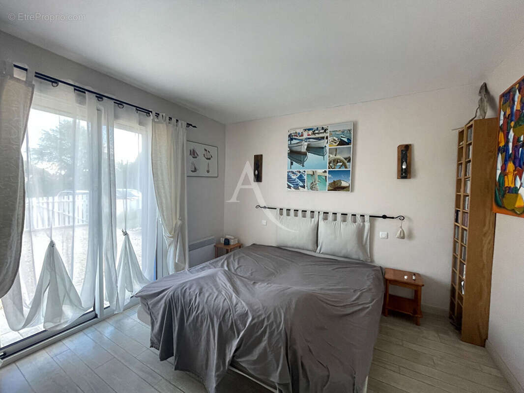 Maison Saint Vincent Sur Jard 5 pièce(s) 155 m2 - photo 8