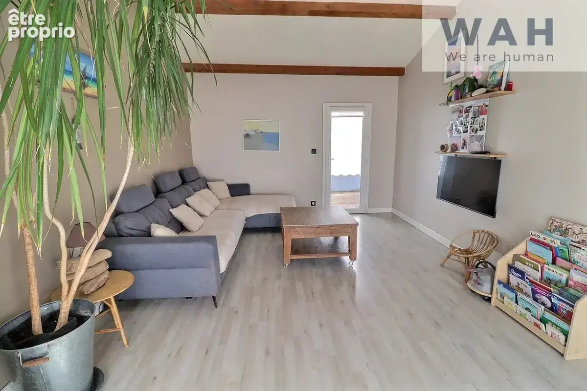 Vente villa 5 pieces + t2 + studio 34800 clermont l'herault - photo 4