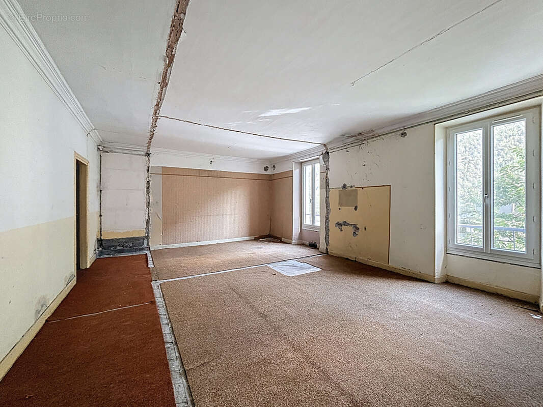 Appartement à LA CONDAMINE-CHATELARD