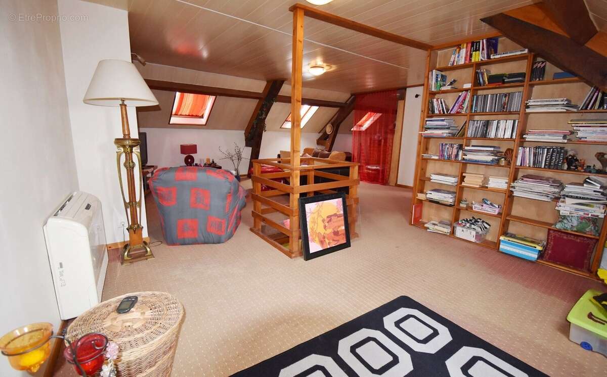 Maison à vendre à Cusset proche centre, avec petit terrain à 40 m. - photo 8