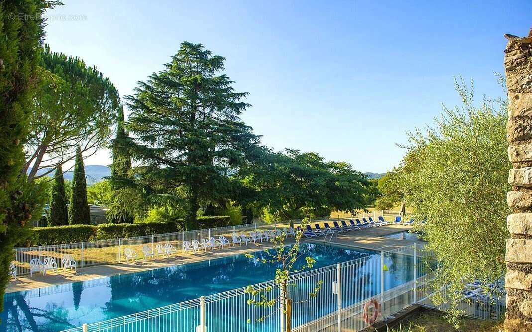 Appartement à BERRIAS-ET-CASTELJAU