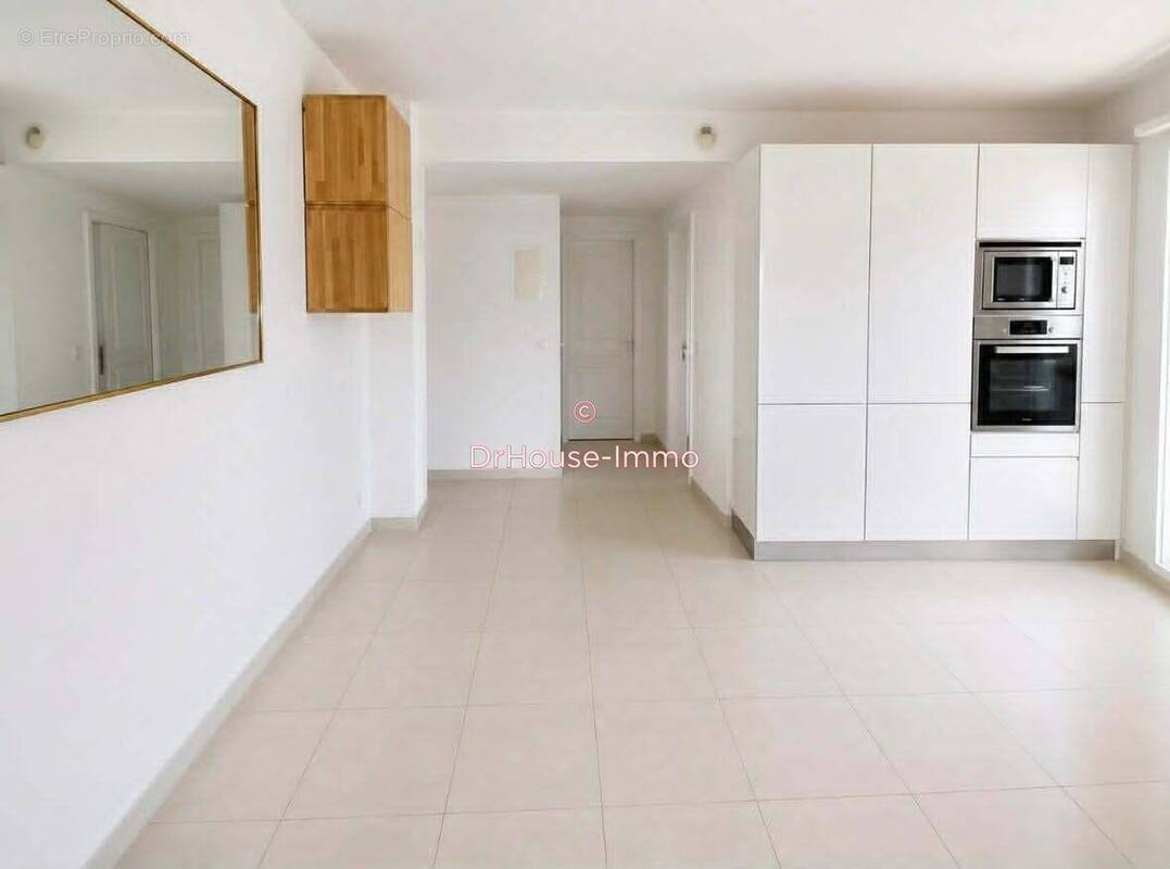Appartement à SARROLA-CARCOPINO