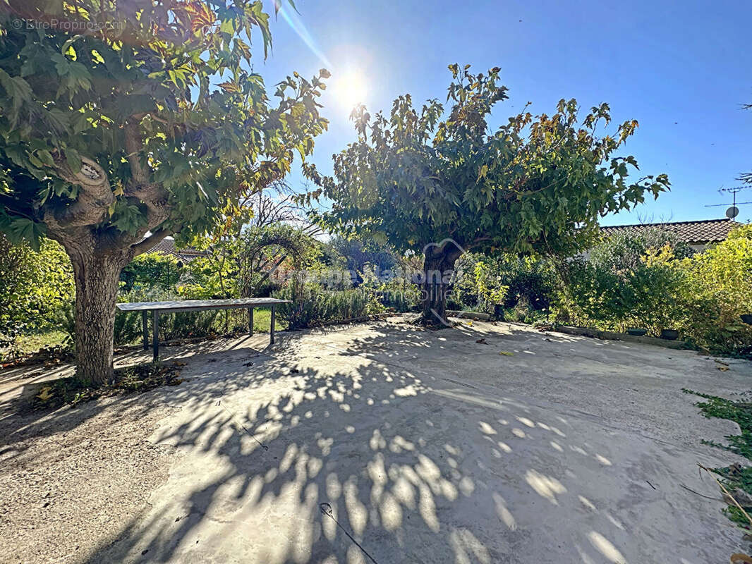 Maison à SAINT-NAZAIRE-DE-PEZAN