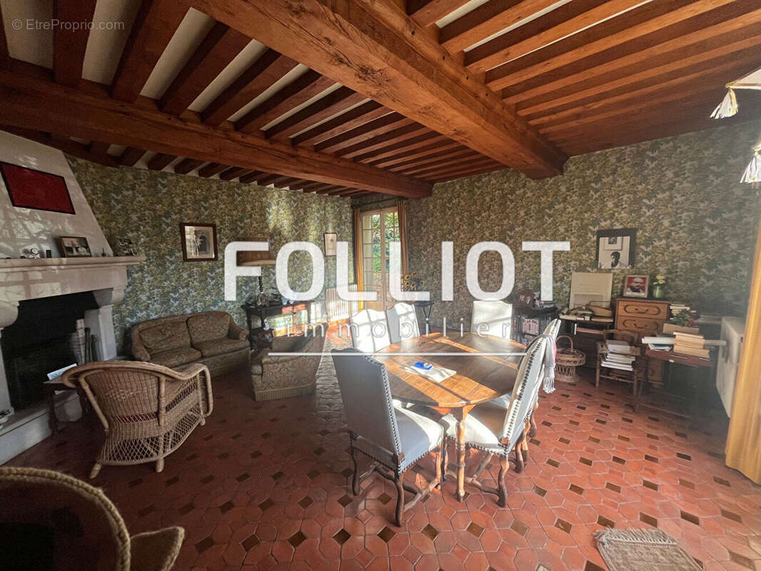 Maison à PERIERS