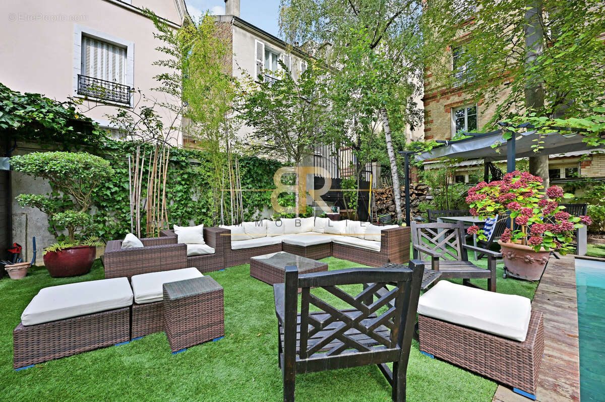 Maison à NEUILLY-SUR-SEINE