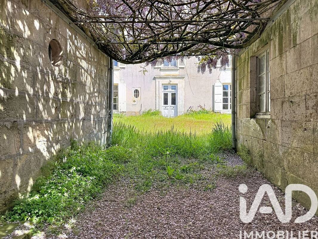 Photo 1 - Maison à AUZAY
