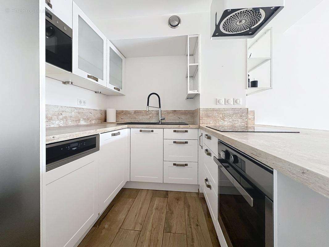 Appartement à VILLENEUVE-LOUBET