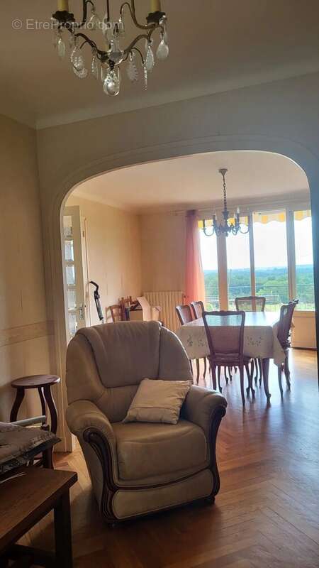 Maison à BELLEVILLE